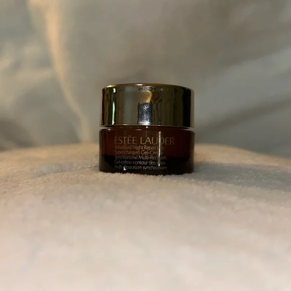 Estée Lauder Advanced Night Repair Eye Supercharged Gel-Crème .17oz Trial Size - Picture 12 of 13
